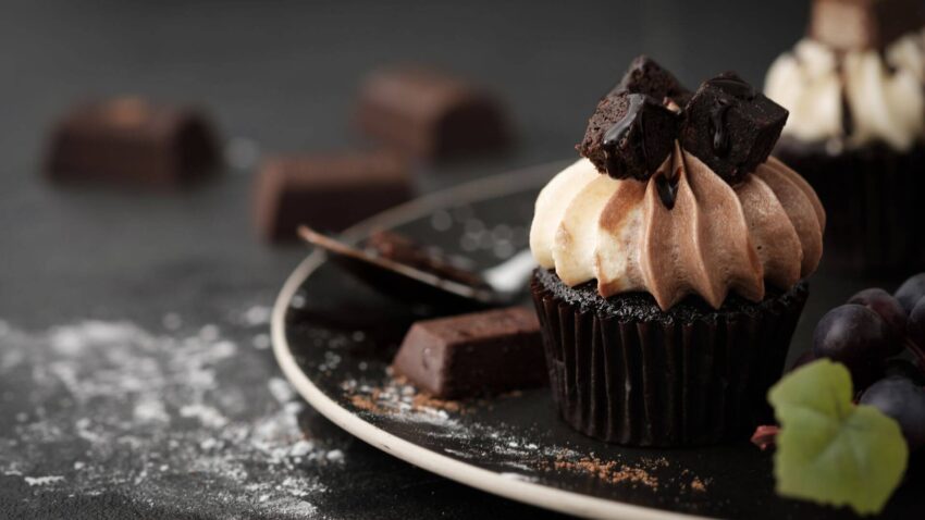 Chocolate Lovers' Paradise: Indulge in Decadent Cocoa-Infused Desserts