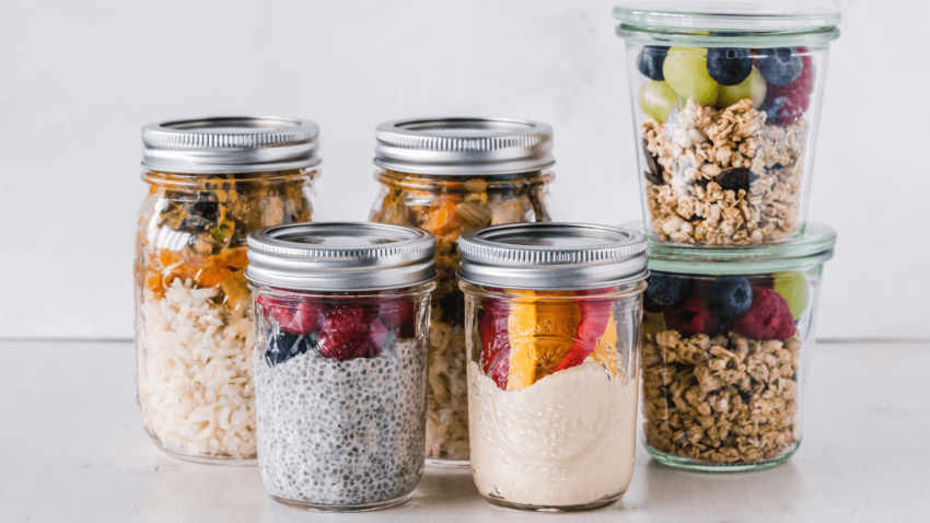 Mason Jar Meals: Portable and Quick Lunch Ideas